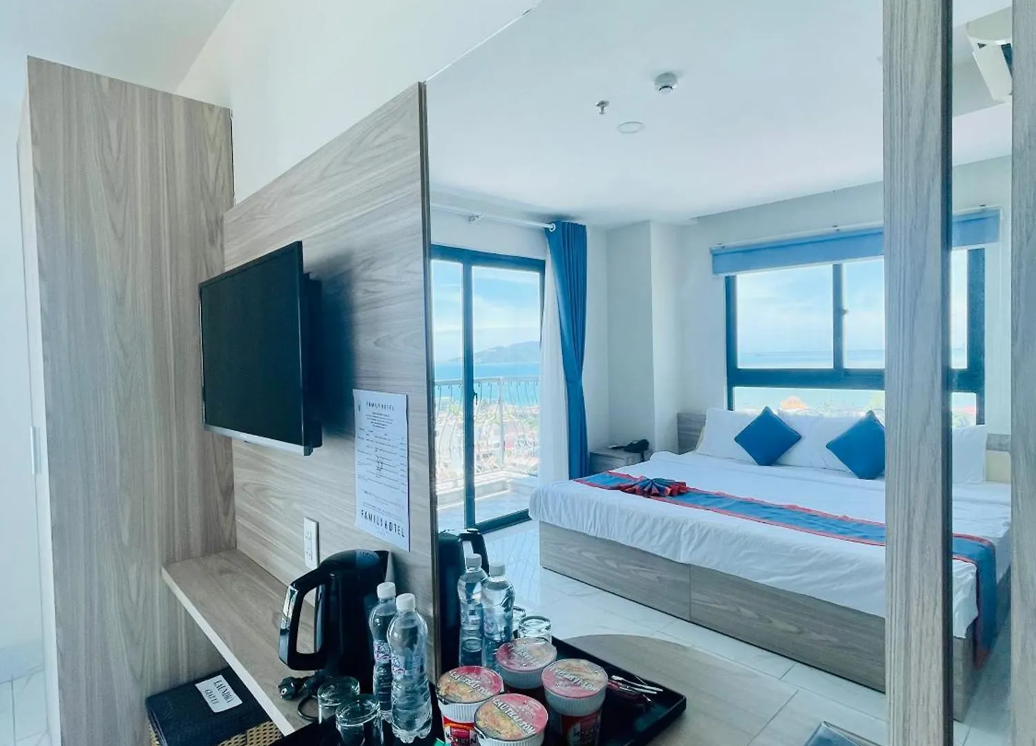 Family Hotel & The 1990S Rooftop Nha Trang