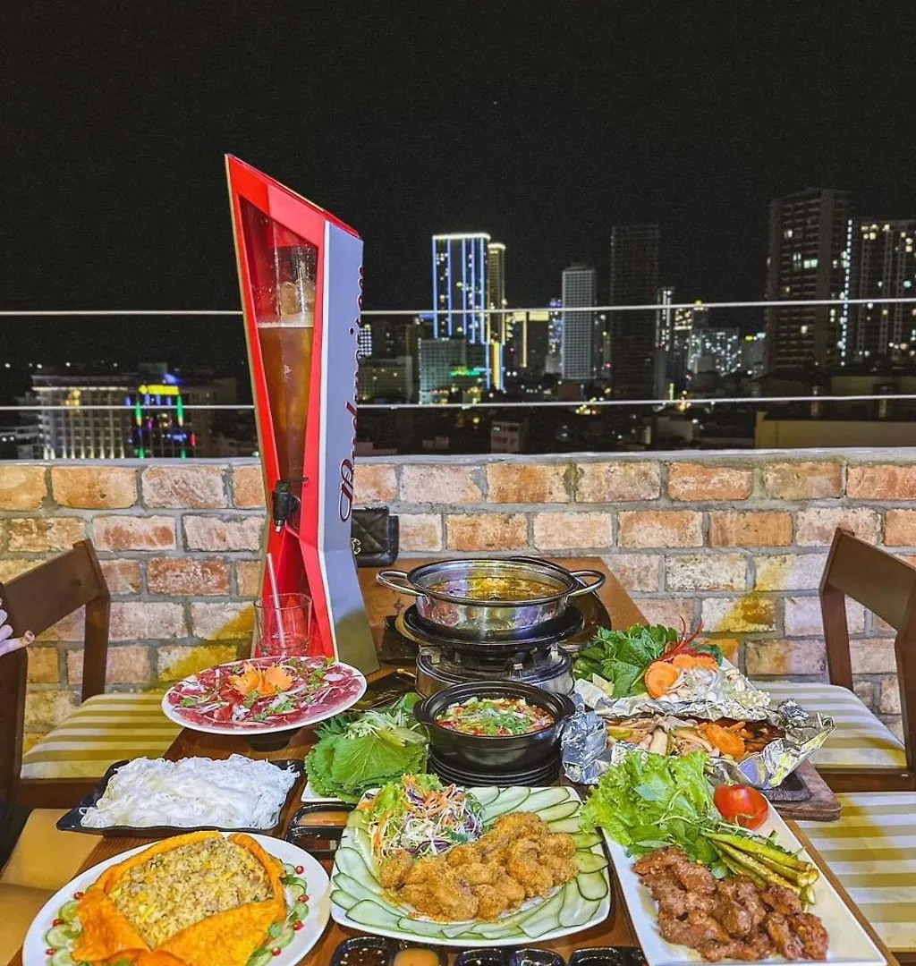 Family Hotel & The 1990S Rooftop Nha Trang